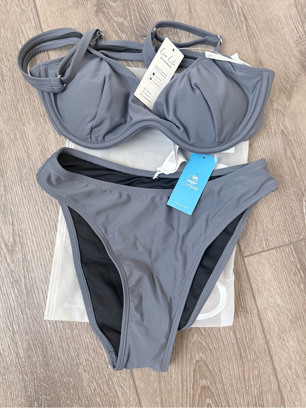 Cupshe Gray Underwire Bikini Two-Piece Set. Bra 34 C bottom XS
